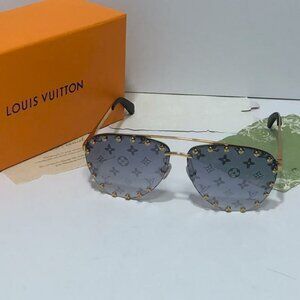 Louis Vuitton Women's Authentic Sunglasses